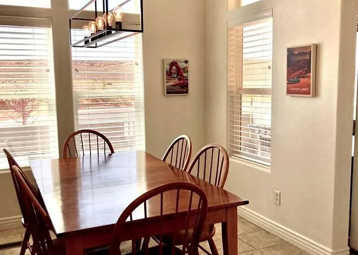 Rustic In Powell, Arizona, Perfect For A Weekend Getaway *